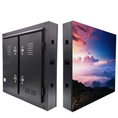 High visibility LED outdoor digital signage for public advertising