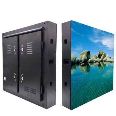 High visibility LED outdoor digital signage for public advertising